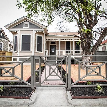 Wyoming St Restored Historic 2Br/1Ba Downtown سان أنطونيو المظهر الخارجي الصورة