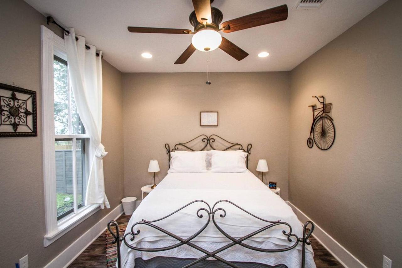 Wyoming St Restored Historic 2Br/1Ba Downtown سان أنطونيو المظهر الخارجي الصورة